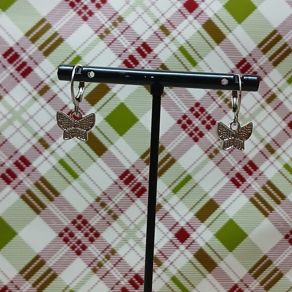 NWOT Two Pair of Fashion Jewelry Silver Tone Butterfly Earrings #3 - Picture 11 of 13